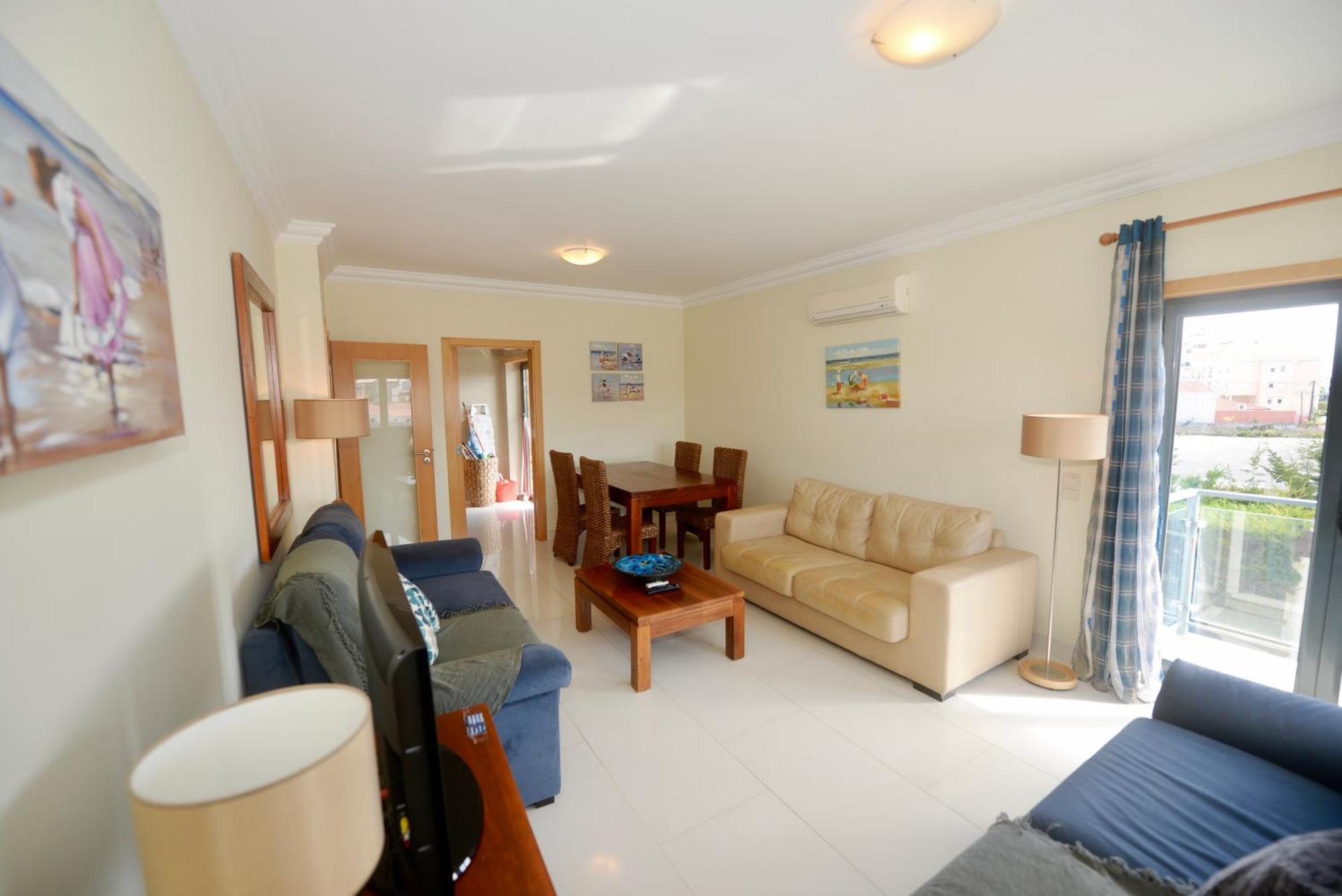 Pebble - 1 Bedroom Apartment Sleeps 5 With Pool & Tennis Court São Martinho do Porto Buitenkant foto