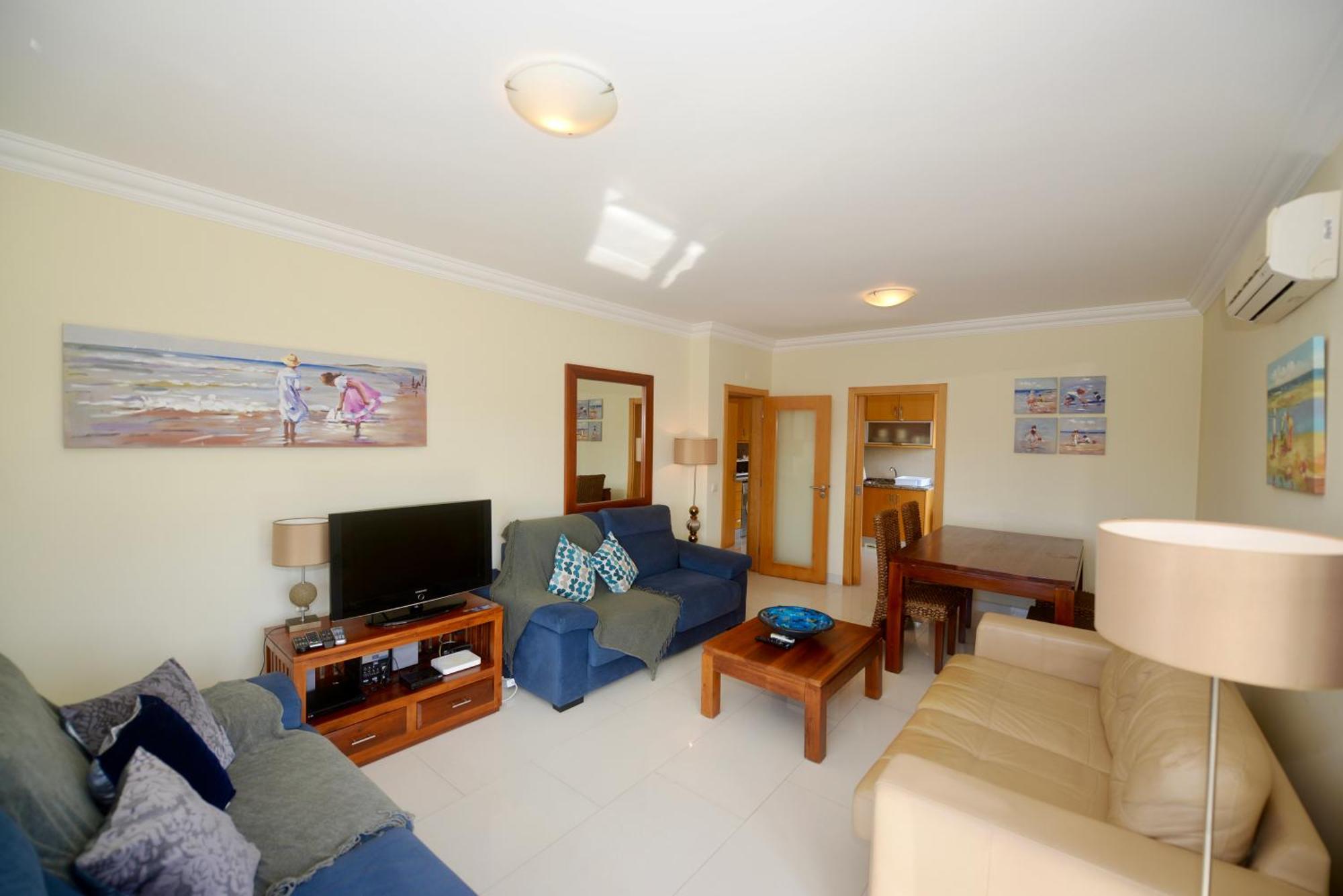 Pebble - 1 Bedroom Apartment Sleeps 5 With Pool & Tennis Court São Martinho do Porto Buitenkant foto